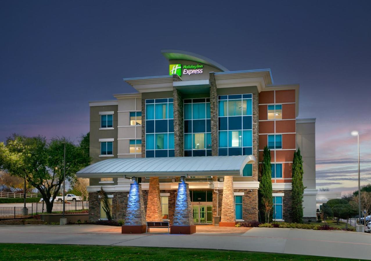 Holiday Inn Express & Suites North Dallas At Preston By Ihg Екстер'єр фото