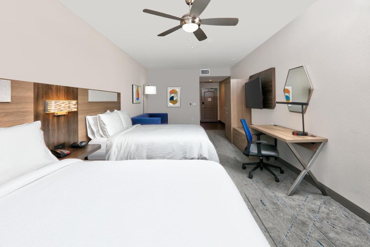 Holiday Inn Express & Suites North Dallas At Preston By Ihg Екстер'єр фото