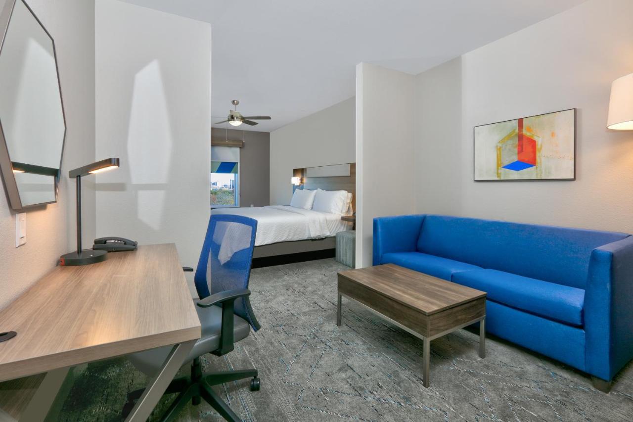 Holiday Inn Express & Suites North Dallas At Preston By Ihg Екстер'єр фото