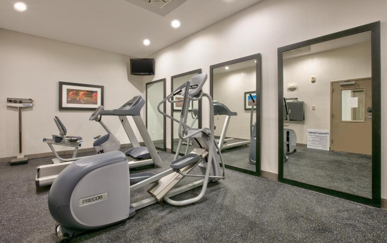 Holiday Inn Express & Suites North Dallas At Preston By Ihg Екстер'єр фото