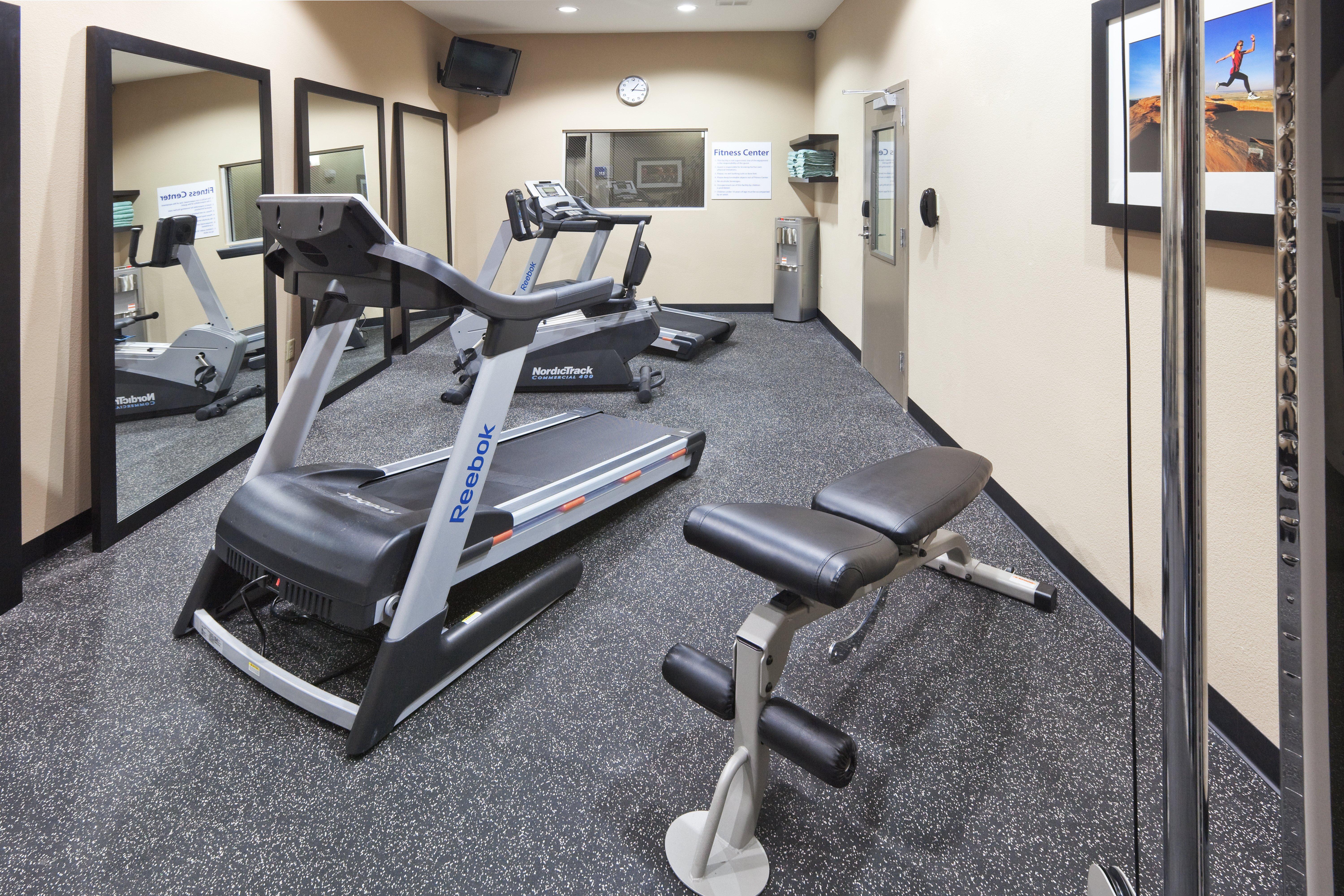 Holiday Inn Express & Suites North Dallas At Preston By Ihg Екстер'єр фото
