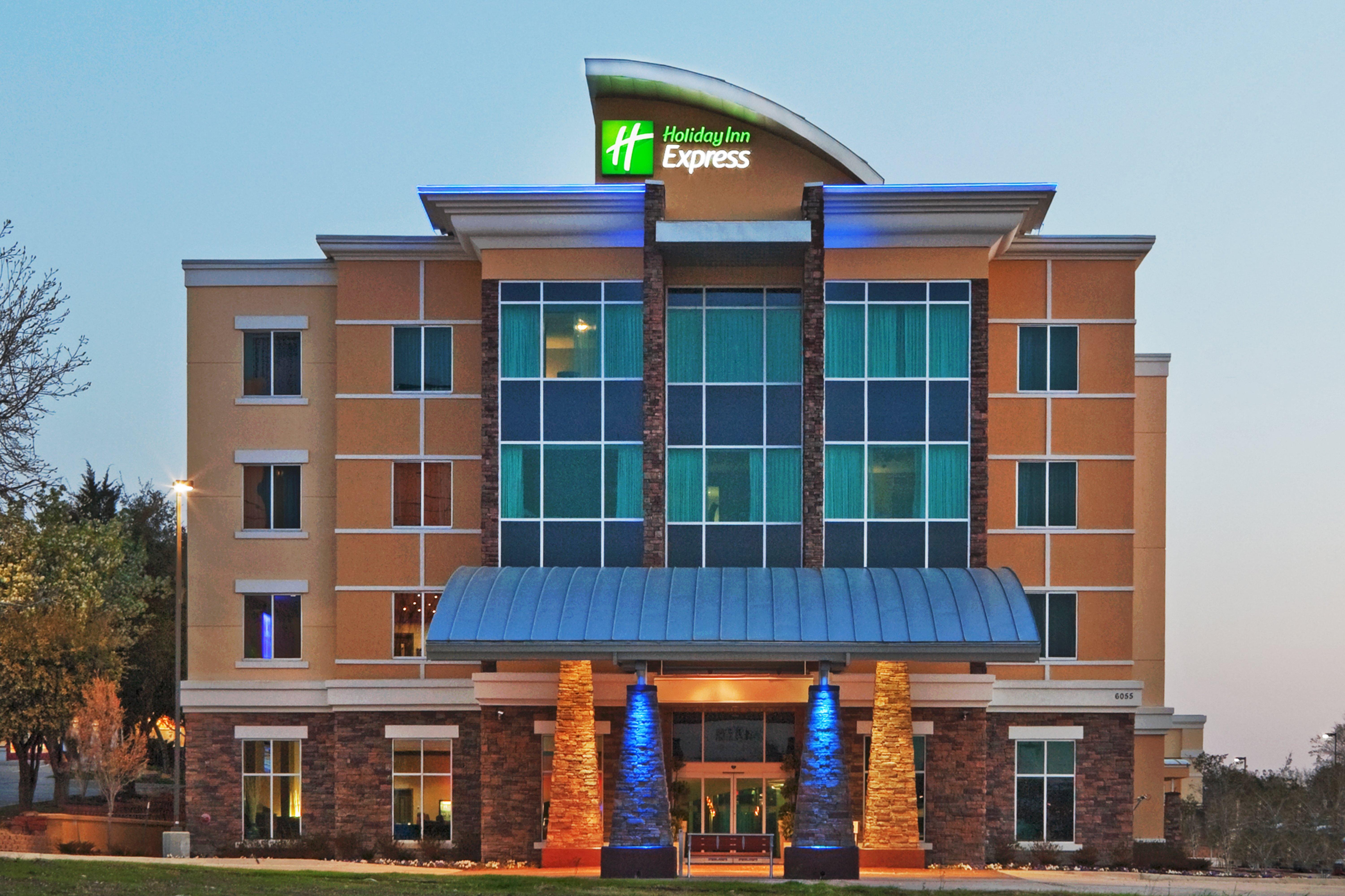 Holiday Inn Express & Suites North Dallas At Preston By Ihg Екстер'єр фото