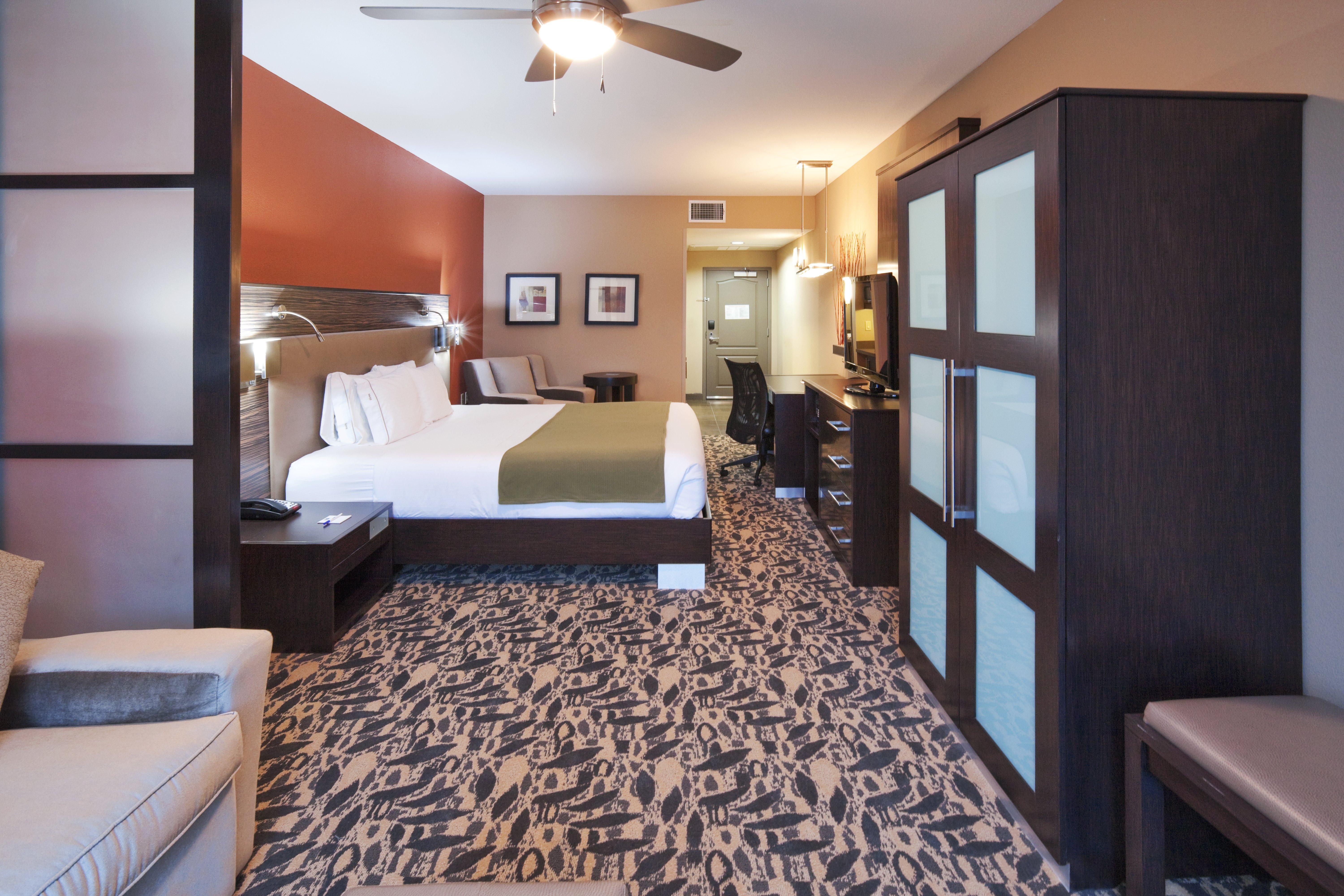 Holiday Inn Express & Suites North Dallas At Preston By Ihg Екстер'єр фото