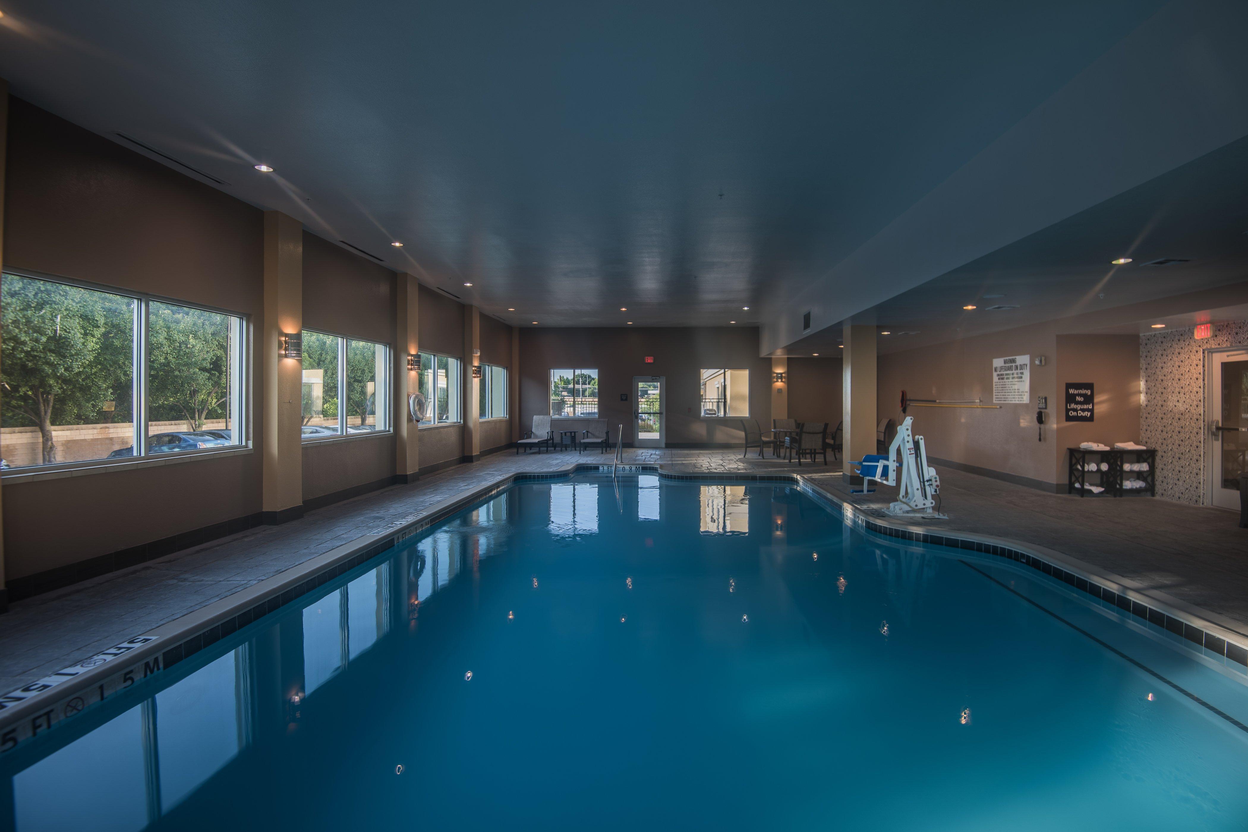 Holiday Inn Express & Suites North Dallas At Preston By Ihg Екстер'єр фото